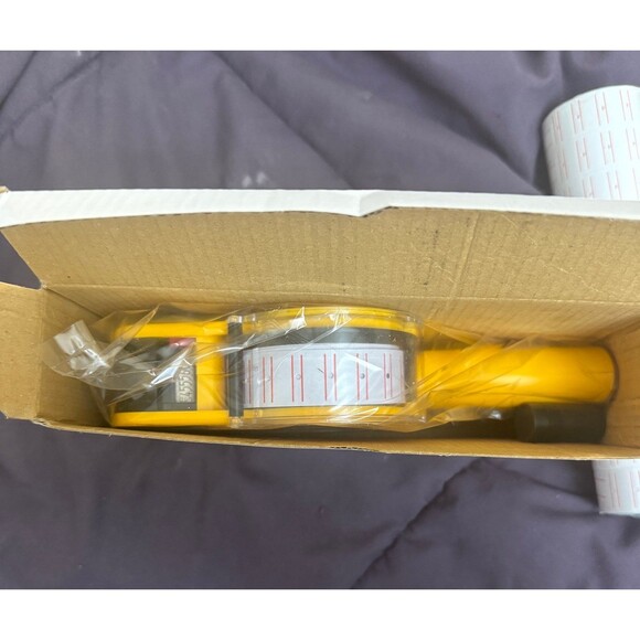 MX-5500 Price Tag Gun 8 Digits Pricing yellow Labeller and label paper rolls - Picture 5 of 6